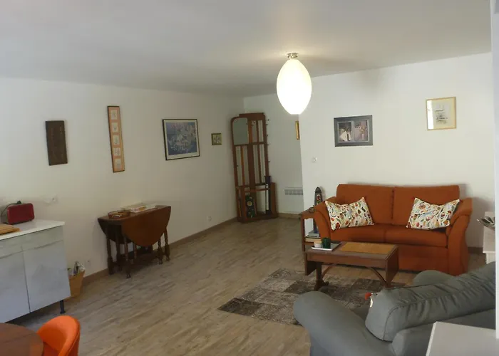 Montagne Noire Apartment Saissac