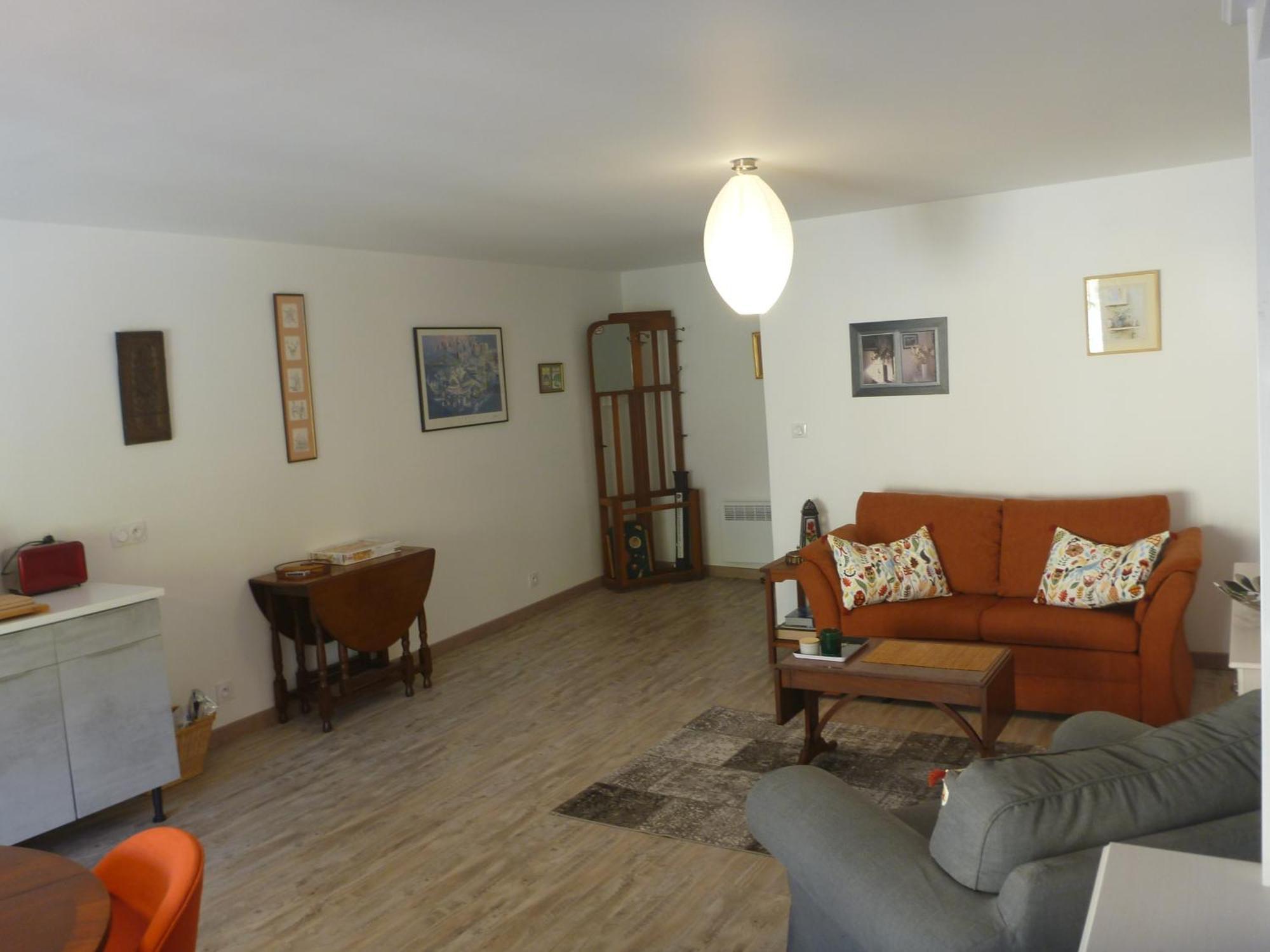 Montagne Noire Apartment *